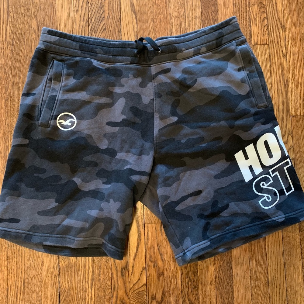 Men’s Hollister shorts